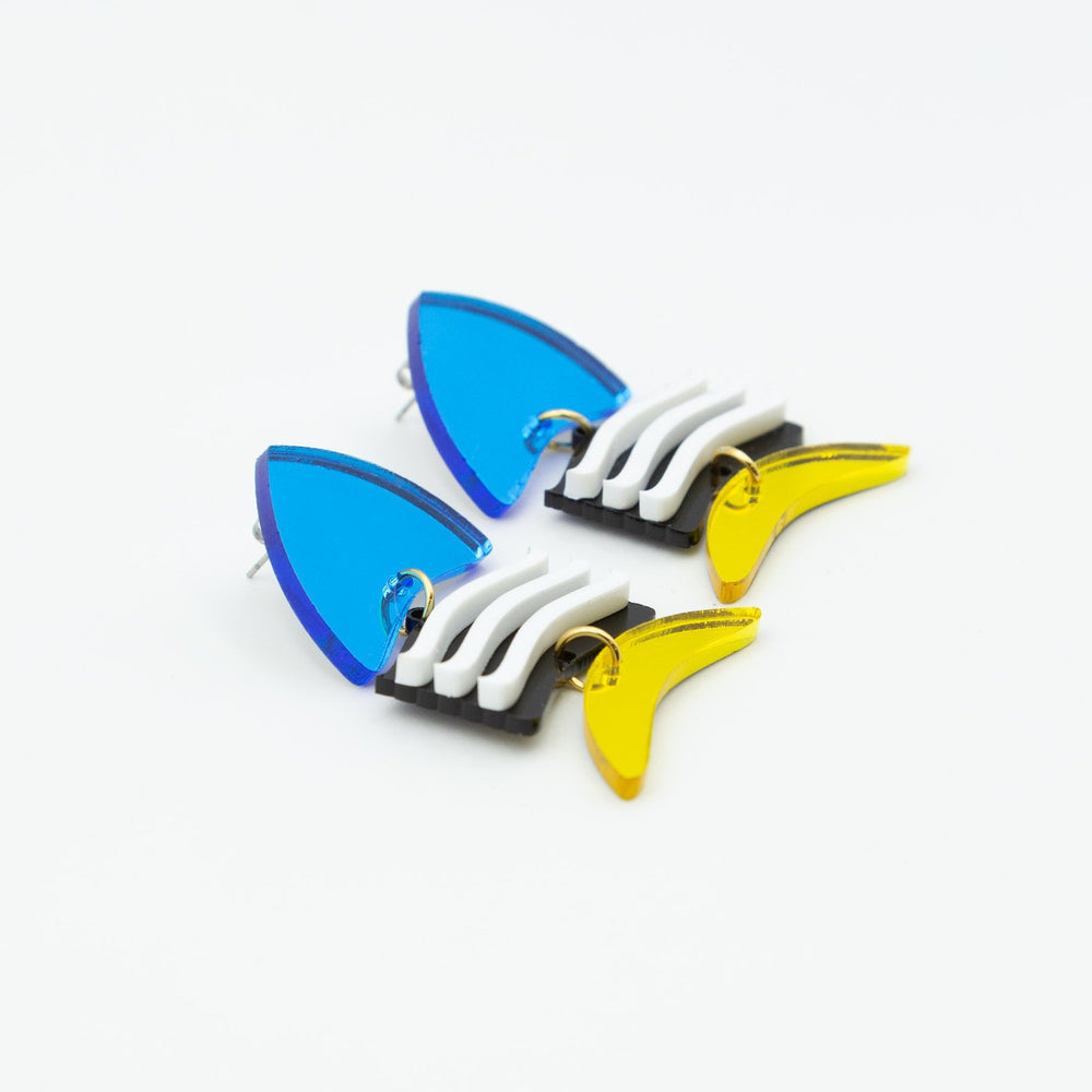 Piscis azul amarillo