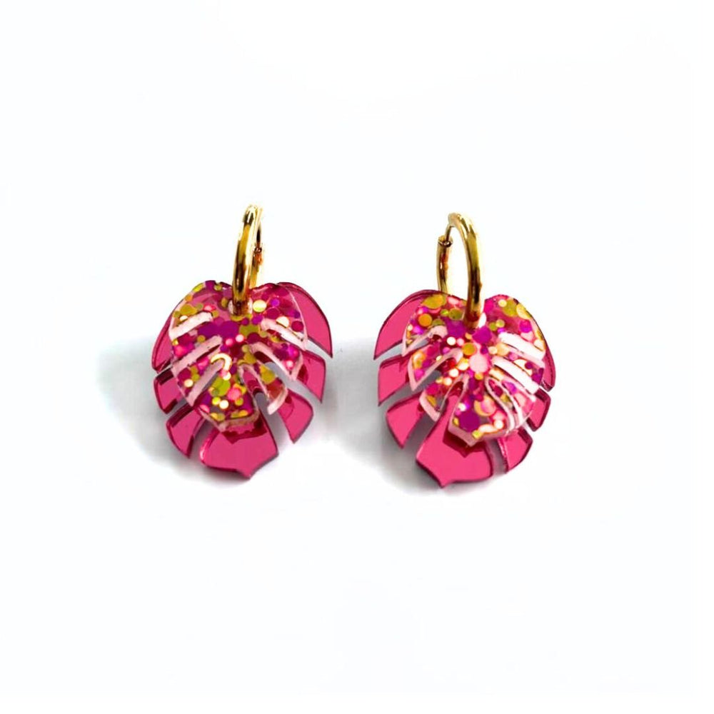 Monstera doble con aro fucsia 1